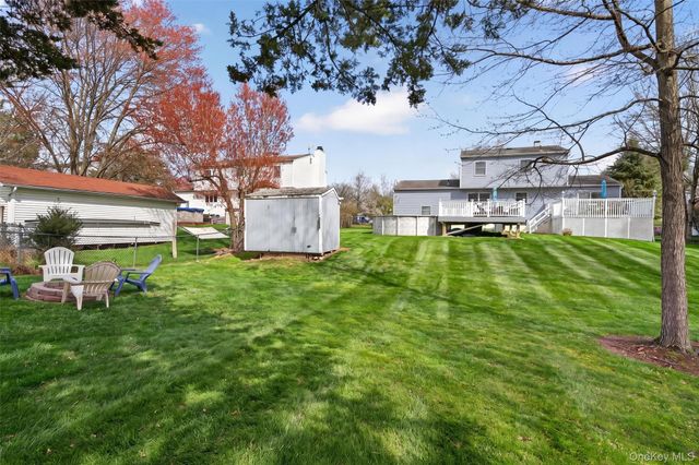 16 Carlisle Way, Washingtonville, NY 10992