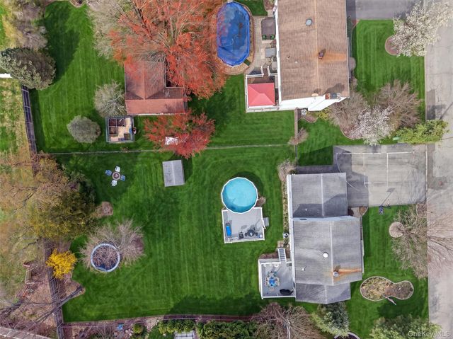 16 Carlisle Way, Washingtonville, NY 10992