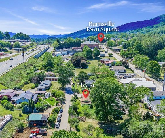 9 Ivy Street, Burnsville, NC 28714