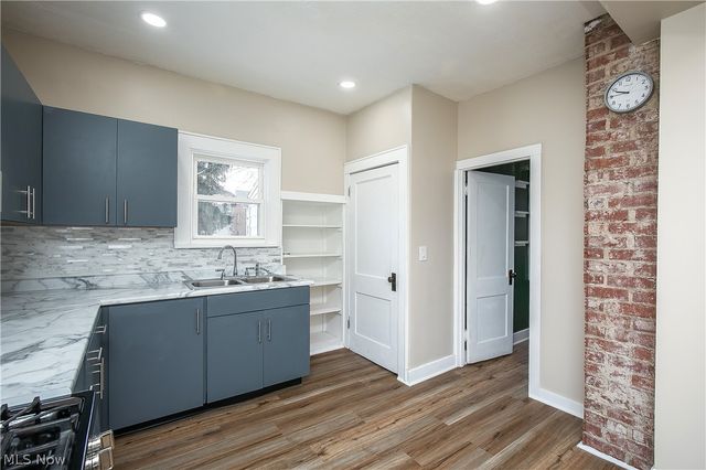 230 Superior Street, Louisville, OH 44641