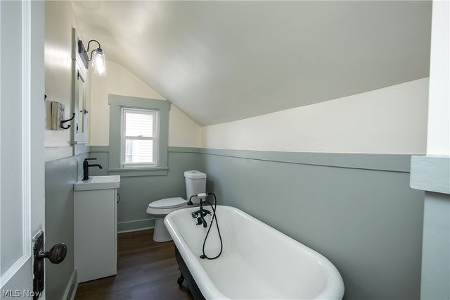 230 Superior Street, Louisville, OH 44641