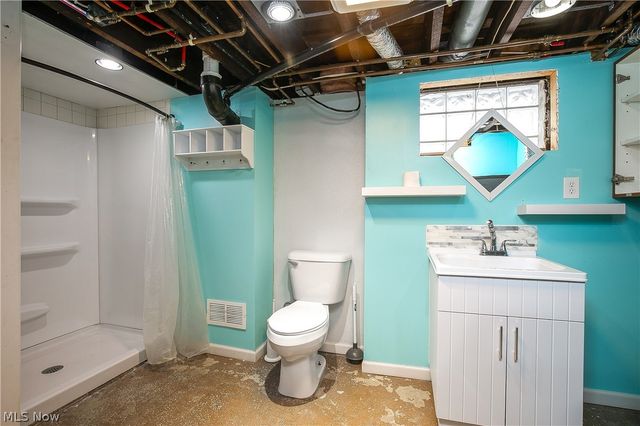 230 Superior Street, Louisville, OH 44641