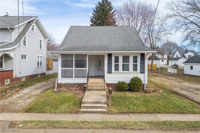 230 Superior Street, Louisville, OH 44641