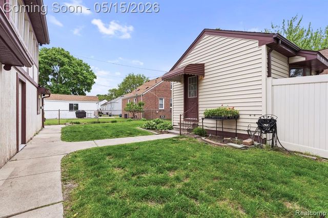 1512 19th Street, Wyandotte, MI 48192