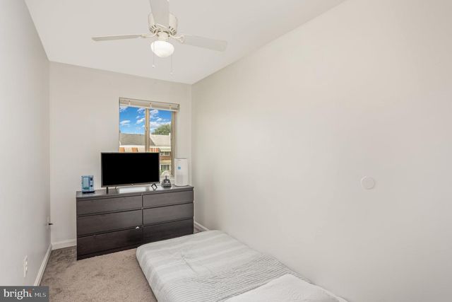 7849 SAINT CLAIRE LN, Baltimore, MD 21222