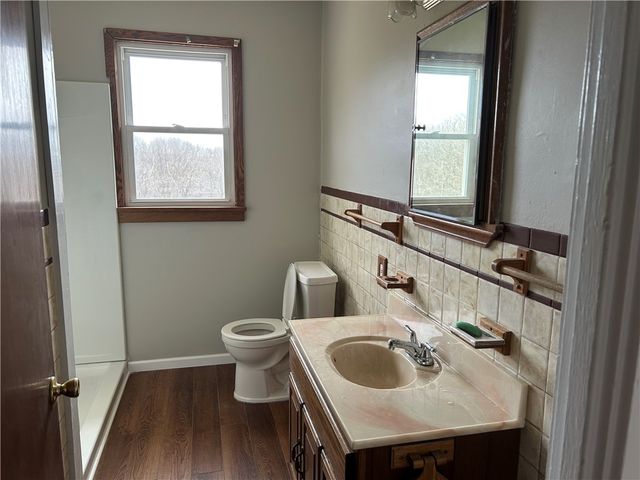 2502 7th St, New Kensington, PA 15068