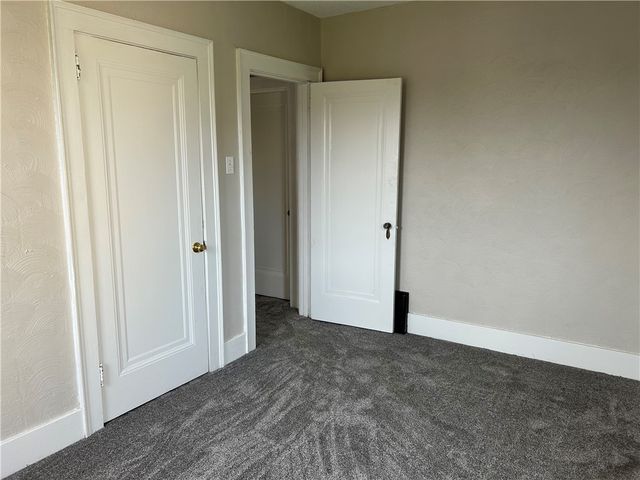 2502 7th St, New Kensington, PA 15068