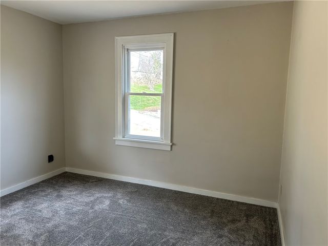 2502 7th St, New Kensington, PA 15068