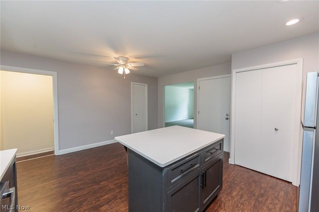 3862 & 3866 Seneca Street, Stow, OH 44224