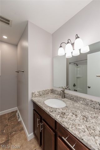 3862 & 3866 Seneca Street, Stow, OH 44224