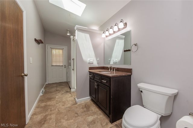3862 & 3866 Seneca Street, Stow, OH 44224