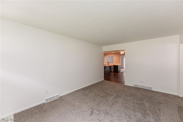 3862 & 3866 Seneca Street, Stow, OH 44224