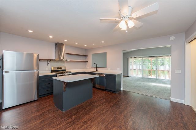 3862 & 3866 Seneca Street, Stow, OH 44224