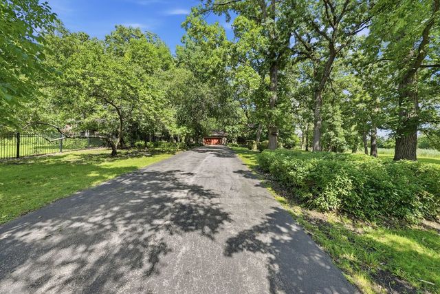 19631 NW Frontage Road, Shorewood, IL 60404