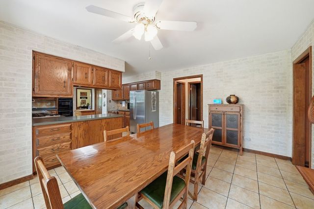 19631 NW Frontage Road, Shorewood, IL 60404