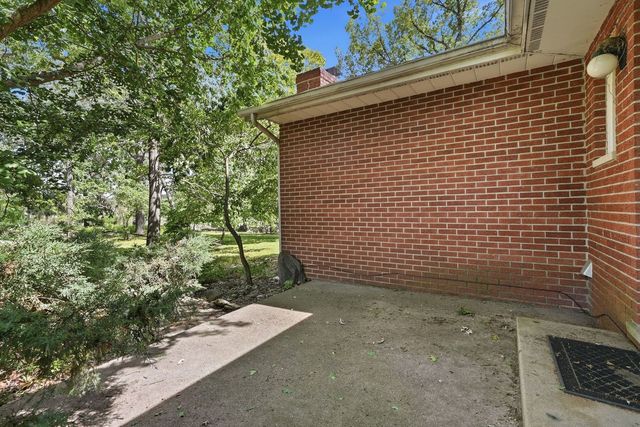 19631 NW Frontage Road, Shorewood, IL 60404