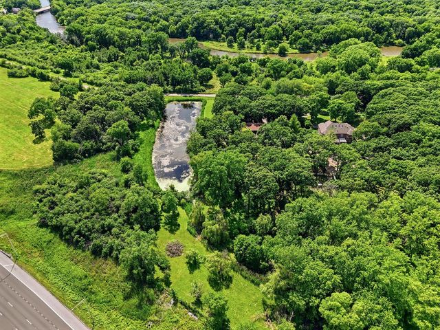 19631 NW Frontage Road, Shorewood, IL 60404