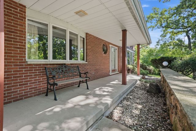 19631 NW Frontage Road, Shorewood, IL 60404