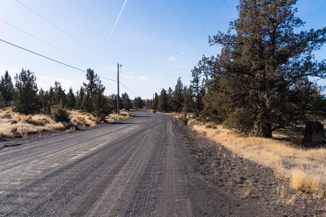 12233 NW Steelhead Falls Drive, Terrebonne, OR 97760