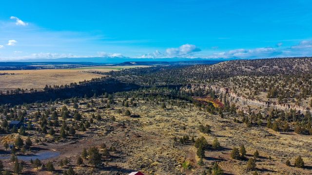 12233 NW Steelhead Falls Drive, Terrebonne, OR 97760