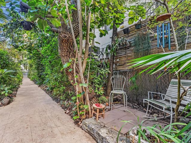 910 Lenox Ave 2, Miami Beach, FL 33139