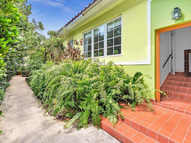 910 Lenox Ave 2, Miami Beach, FL 33139