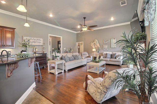 4418 Union Dr, Addis, LA 70710