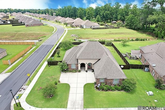 4418 Union Dr, Addis, LA 70710