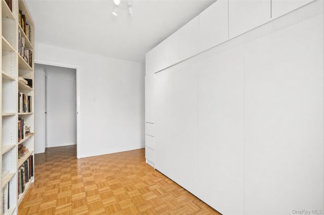 827 E 161st Street B, Bronx, NY 10459