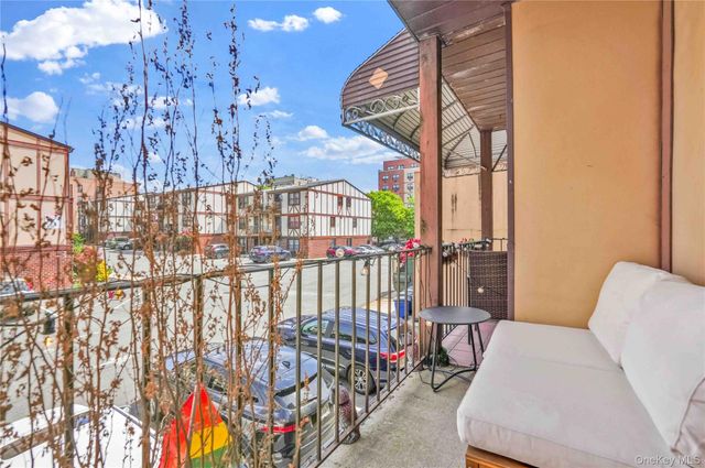 827 E 161st Street B, Bronx, NY 10459