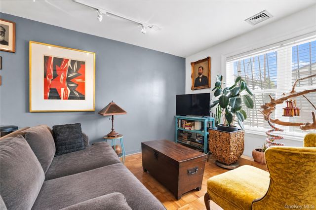 827 E 161st Street B, Bronx, NY 10459