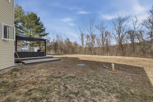 192 Southbridge Road, Dudley, MA 01571