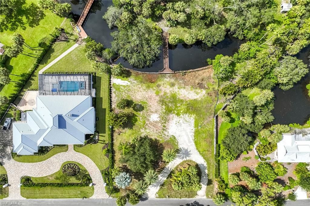 182 Cocohatchee BLVD, NAPLES, FL 34110 — exterior