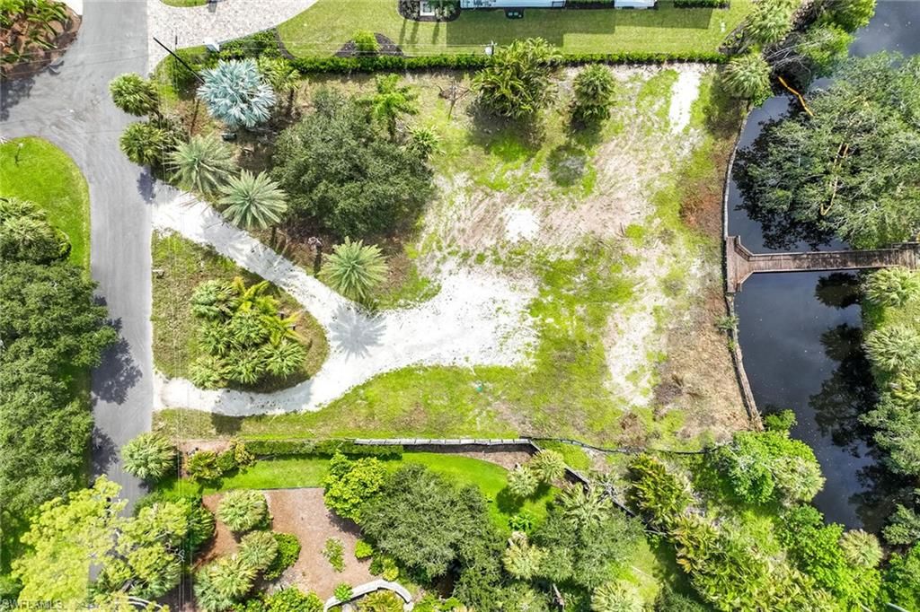182 Cocohatchee BLVD, NAPLES, FL 34110 — photo 2