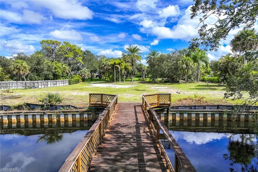 182 Cocohatchee BLVD, NAPLES, FL 34110 — photo 4