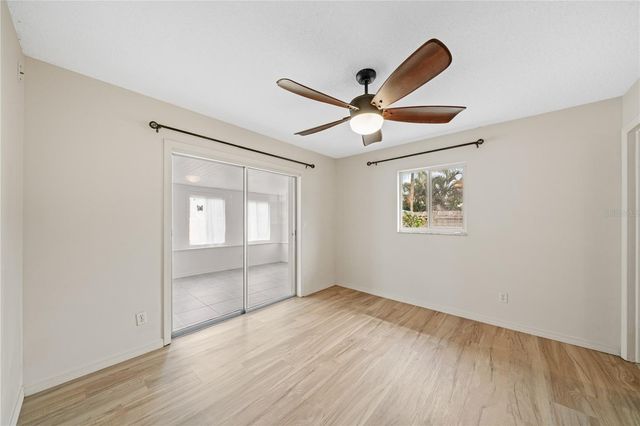 5527 COMMONWEALTH AVENUE N, St Petersburg, FL 33703