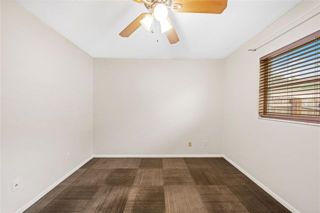 5527 COMMONWEALTH AVENUE N, St Petersburg, FL 33703