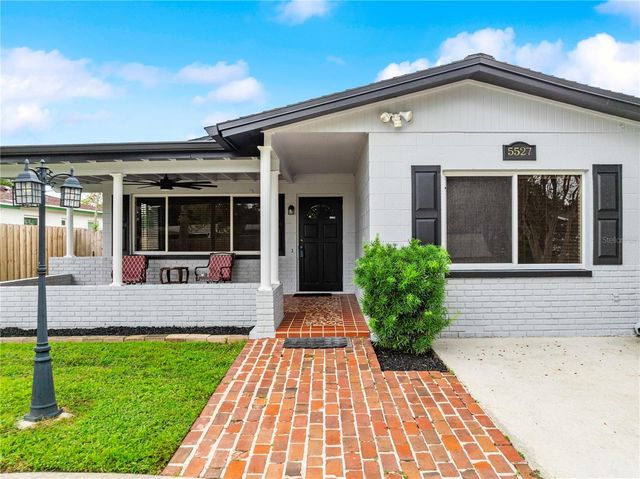 5527 COMMONWEALTH AVENUE N, St Petersburg, FL 33703