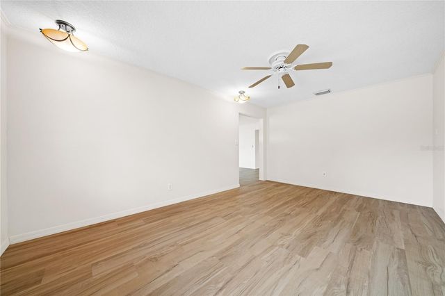 5527 COMMONWEALTH AVENUE N, St Petersburg, FL 33703
