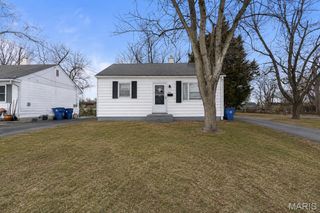 3743 Wright Avenue, St Ann, MO 63074