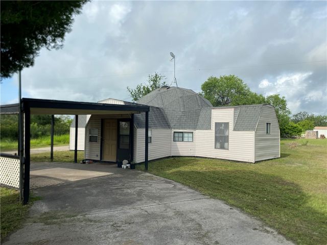 297 Vista Dr, Sandia, TX 78383