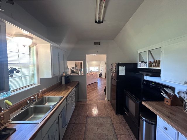 297 Vista Dr, Sandia, TX 78383