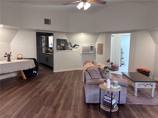 297 Vista Dr, Sandia, TX 78383