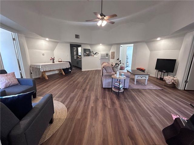 297 Vista Dr, Sandia, TX 78383