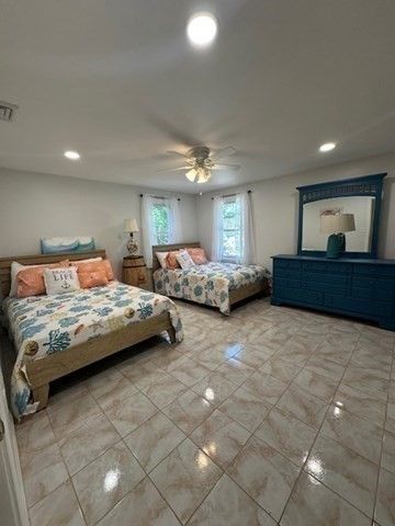 67 Algonquin St, Wareham, MA 02532