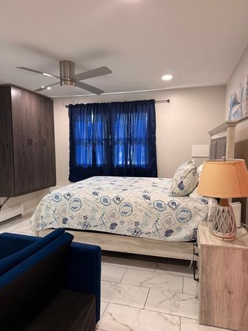 67 Algonquin St, Wareham, MA 02532