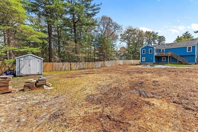 67 Algonquin St, Wareham, MA 02532