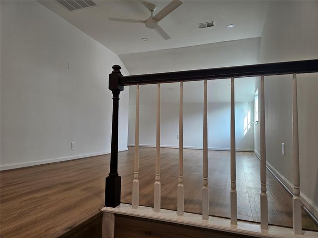 3027 Country Club Boulevard, Sugar Land, TX 77478