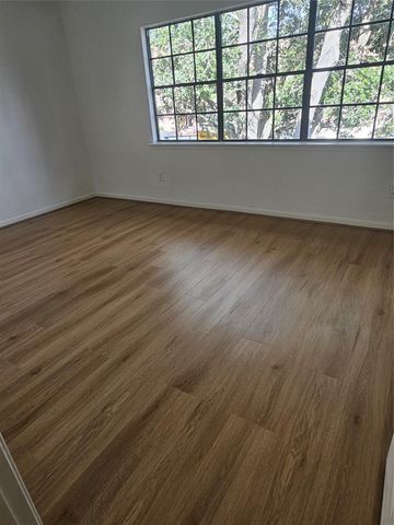 3027 Country Club Boulevard, Sugar Land, TX 77478