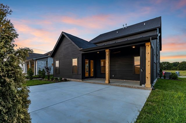 5201 Fairhaven Ct, Thompsons Station, TN 37179